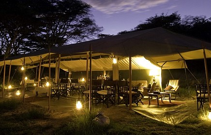 Nairobi – Amboseli – Masai Mara – Serengeti – Kigali – Volcanoes National Park – Kigali – Depart